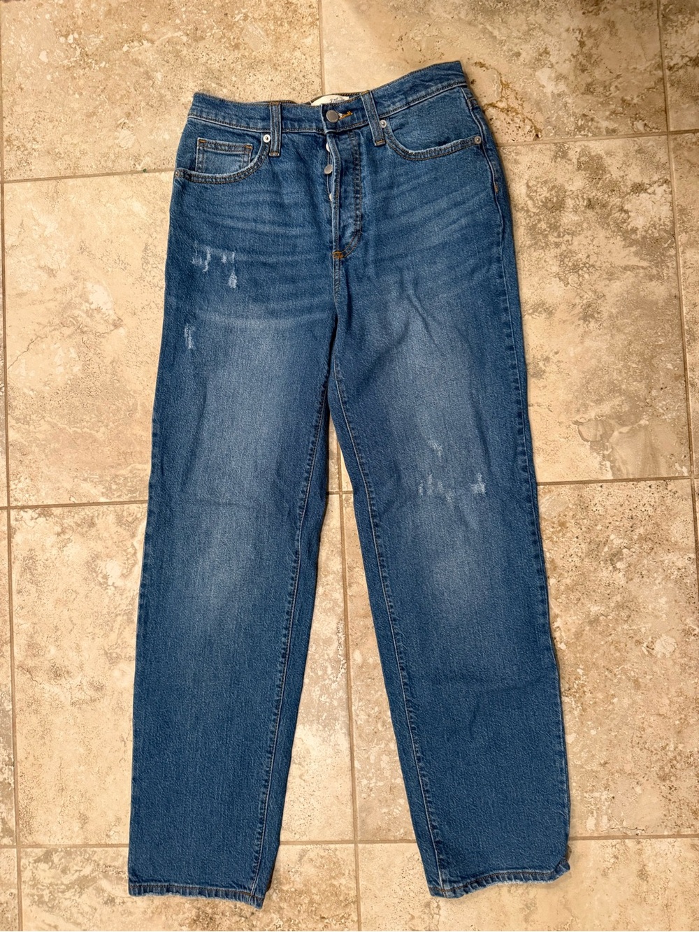 Universal Thread Medium Blue High-Rise 90s Straight Button-Fly Jeans
